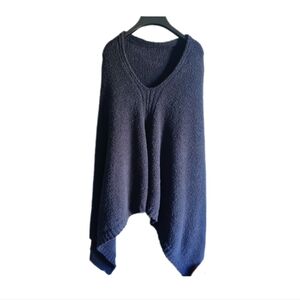 Barefoot Dreams Navy Blue V-Neck Sweater